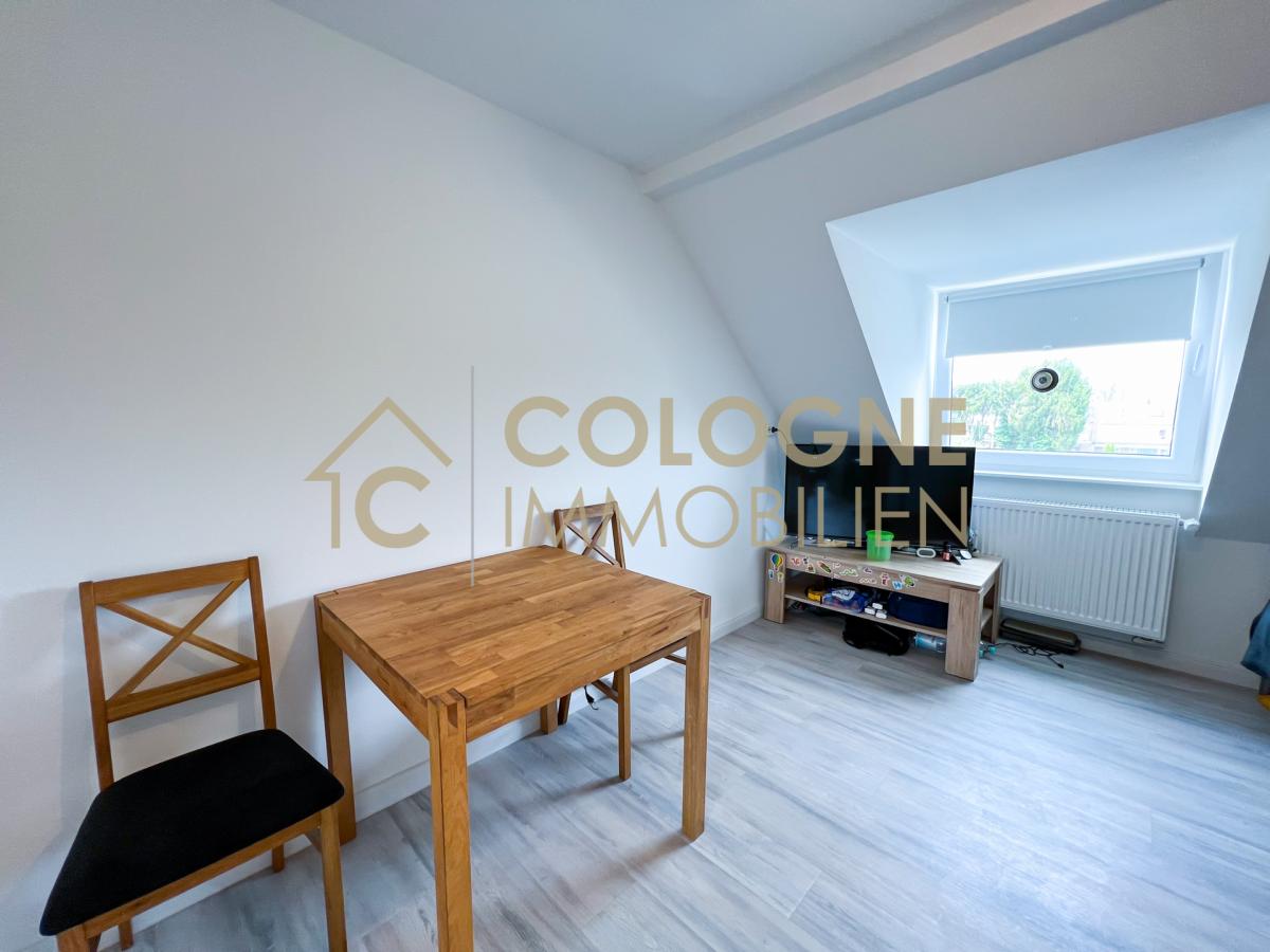 Wohn - und Esszimmer DG