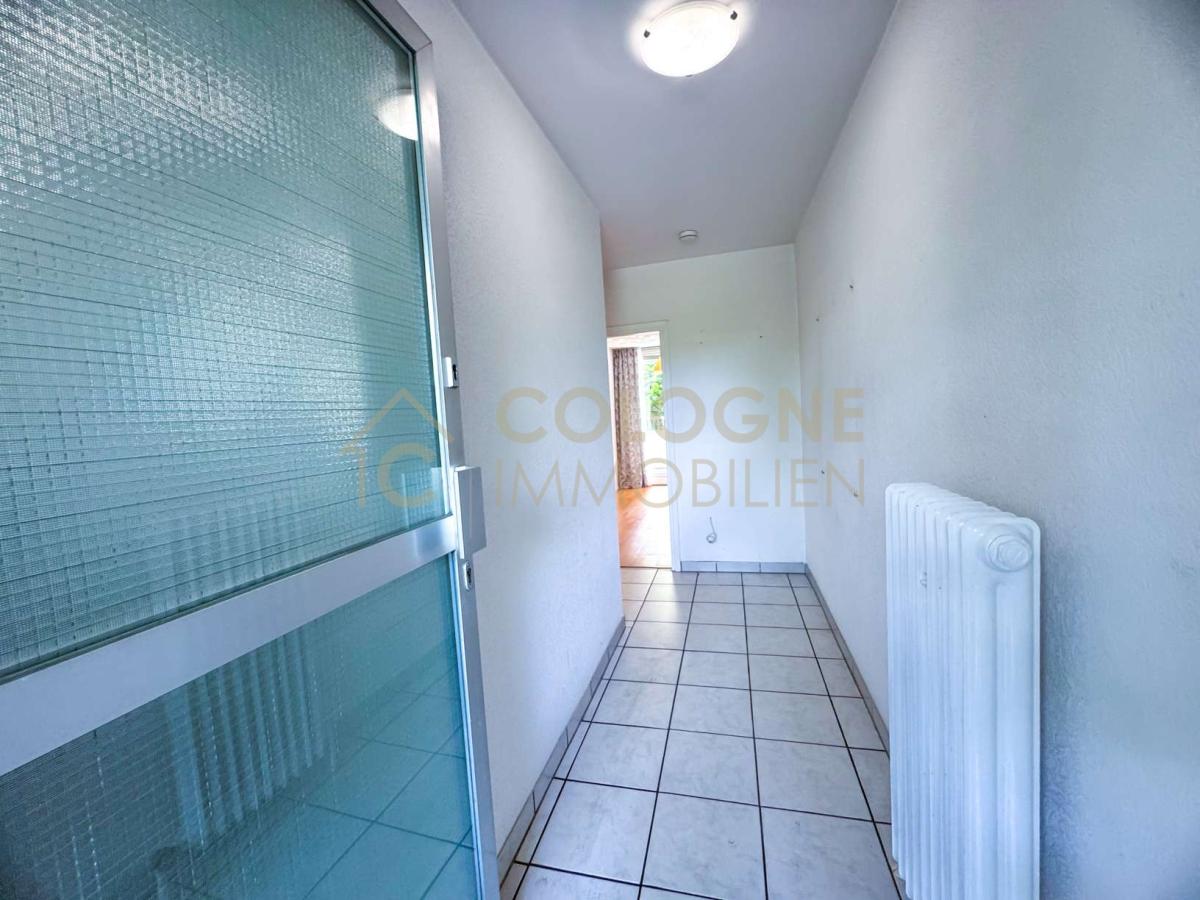 Heller Eingangsbereich/Flur