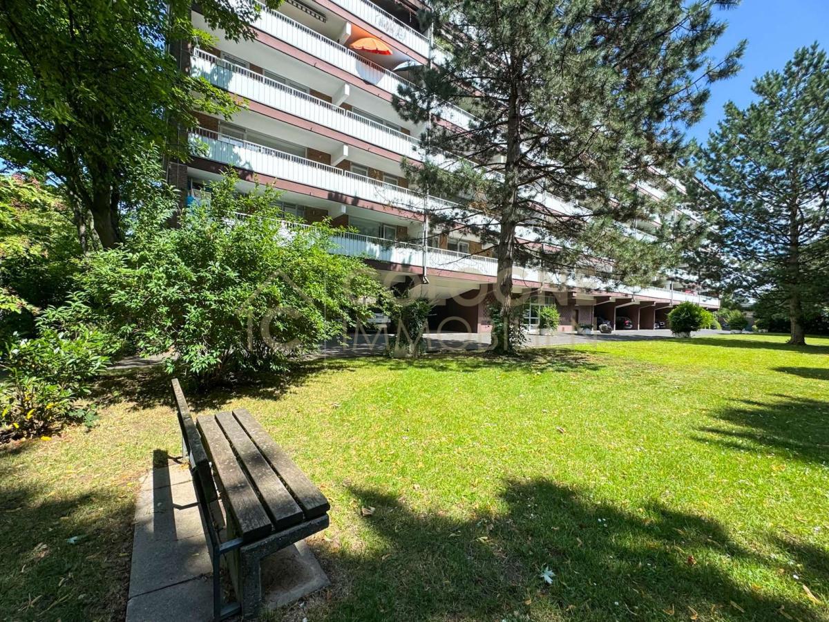 Großzügiges Grundstück