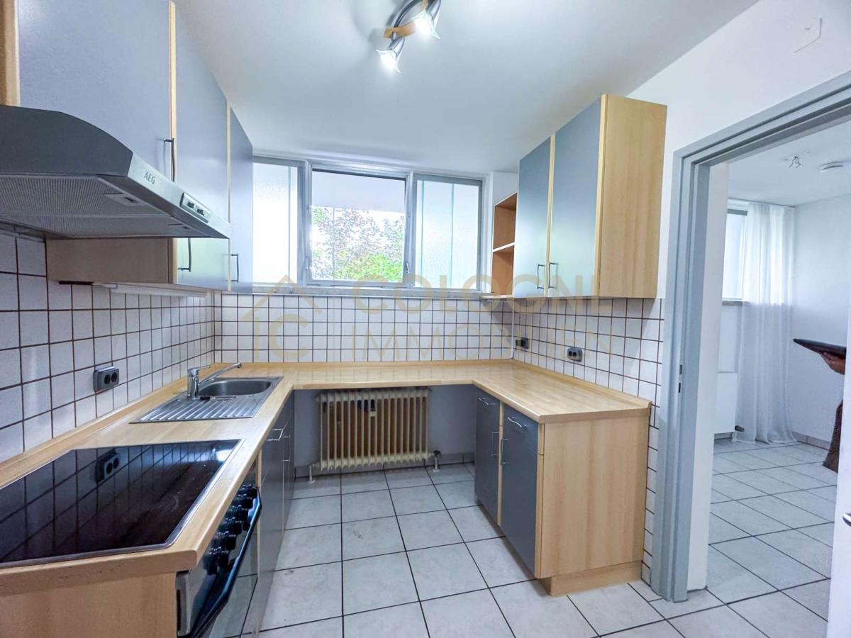 Gemütliche, helle Küche