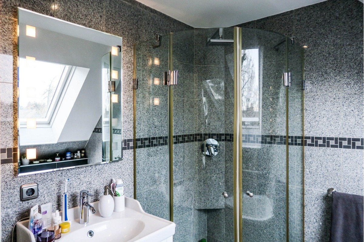 DG Badezimmer ink. Badewanne
