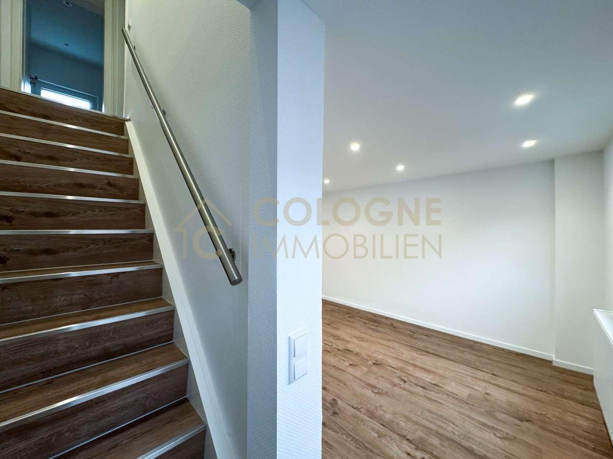 Treppenaufgang zum Dachgeschoss