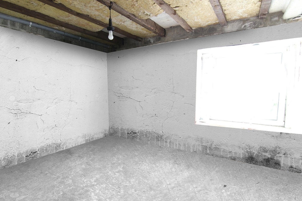 EG Wohnung 2: Schlafzimmer (sanierungsbedürftig)
