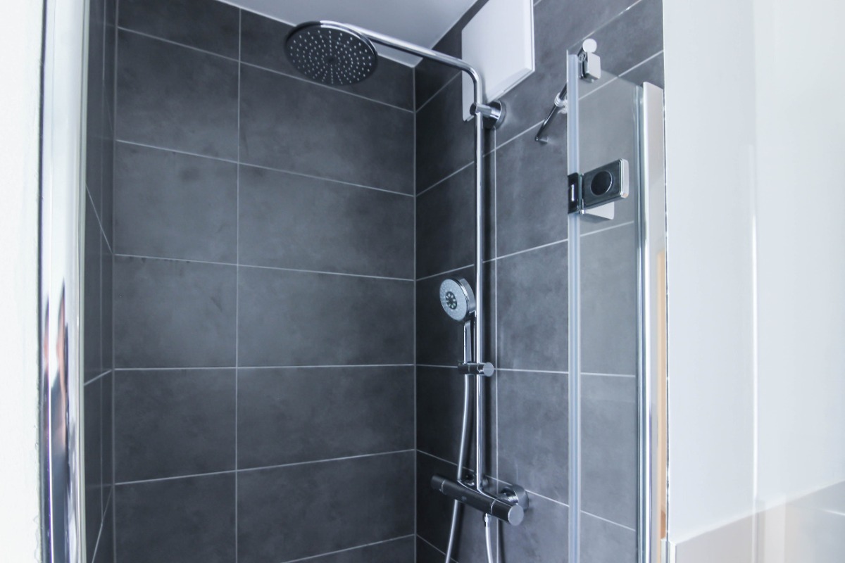 Großes Badezimmer 3