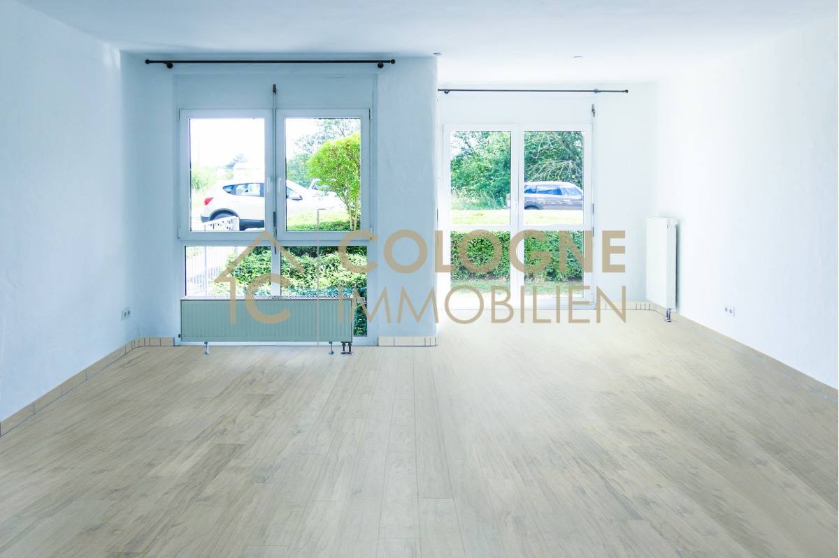 Lichtdurchflutetes Wohnzimmer (Mögliche Planung)