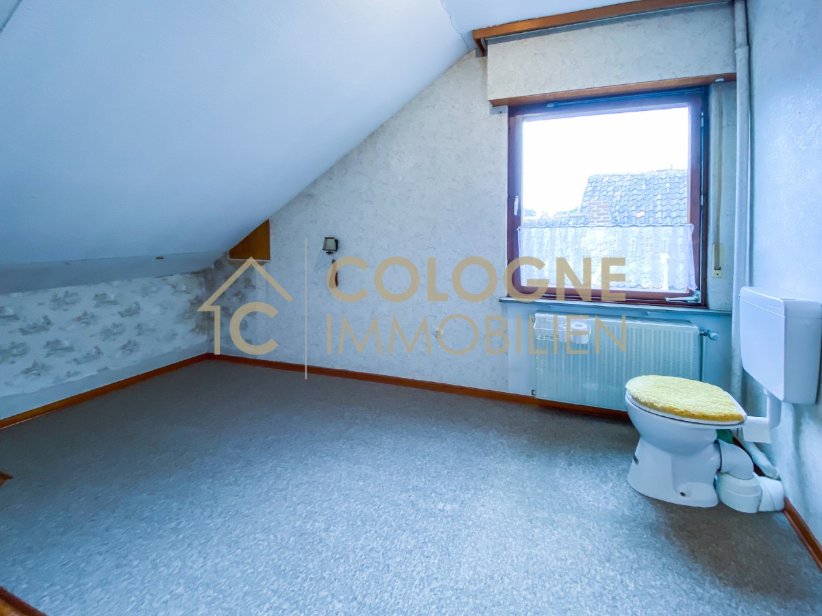 Badezimmer (Ausbau nötig) siehe Grundriss