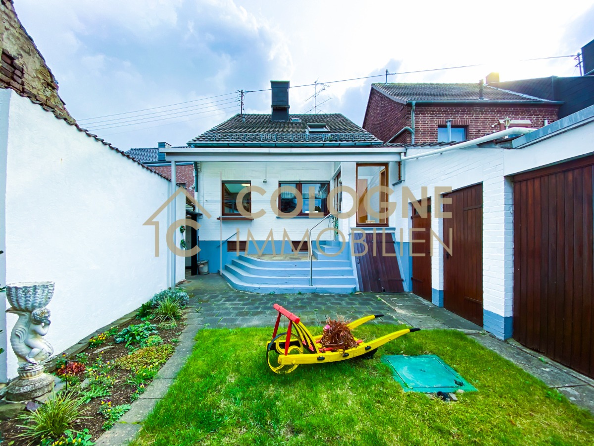 Rückansicht/Gartenbereich
