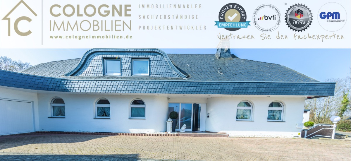 Frontansicht der Villa 2