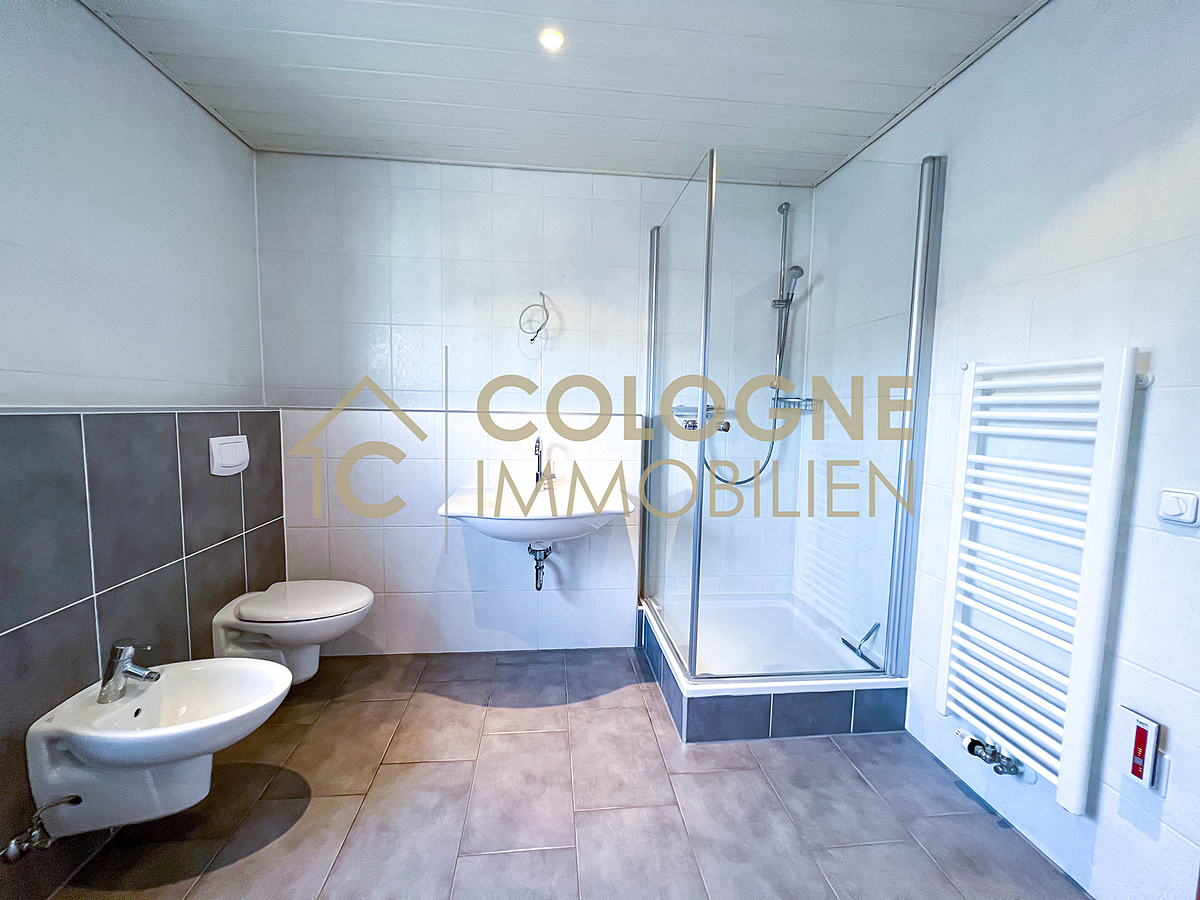 OG: Badezimmer 2