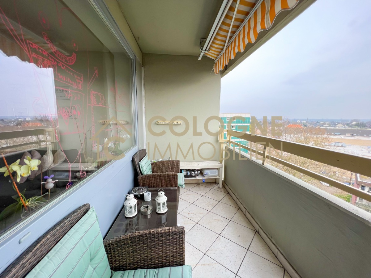 Loggia / Balkon mit Markise