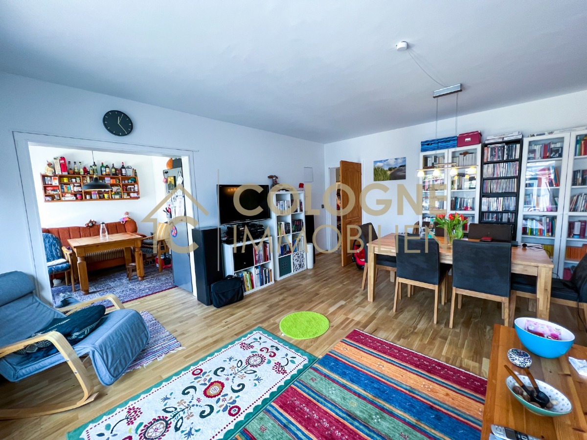 EG: Wohn- und Esszimmer